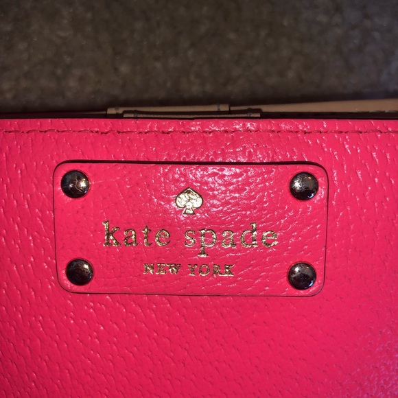 Neon pink Kate Spade mini wallet - Picture 4 of 4